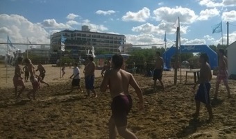En la playa y en el Polideportivo, actividades de la Direccin de Deportes